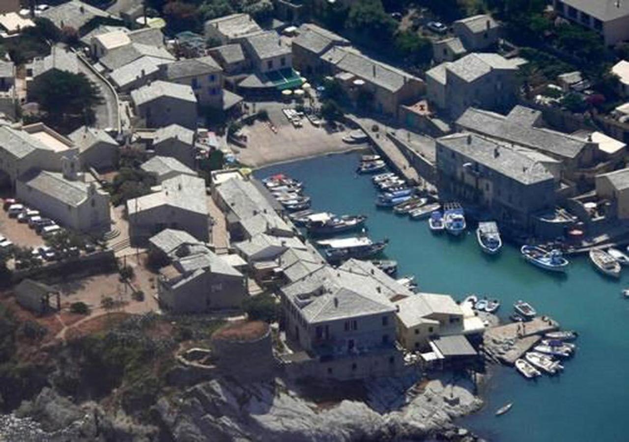 La Giraglia Villa Centuri Luaran gambar