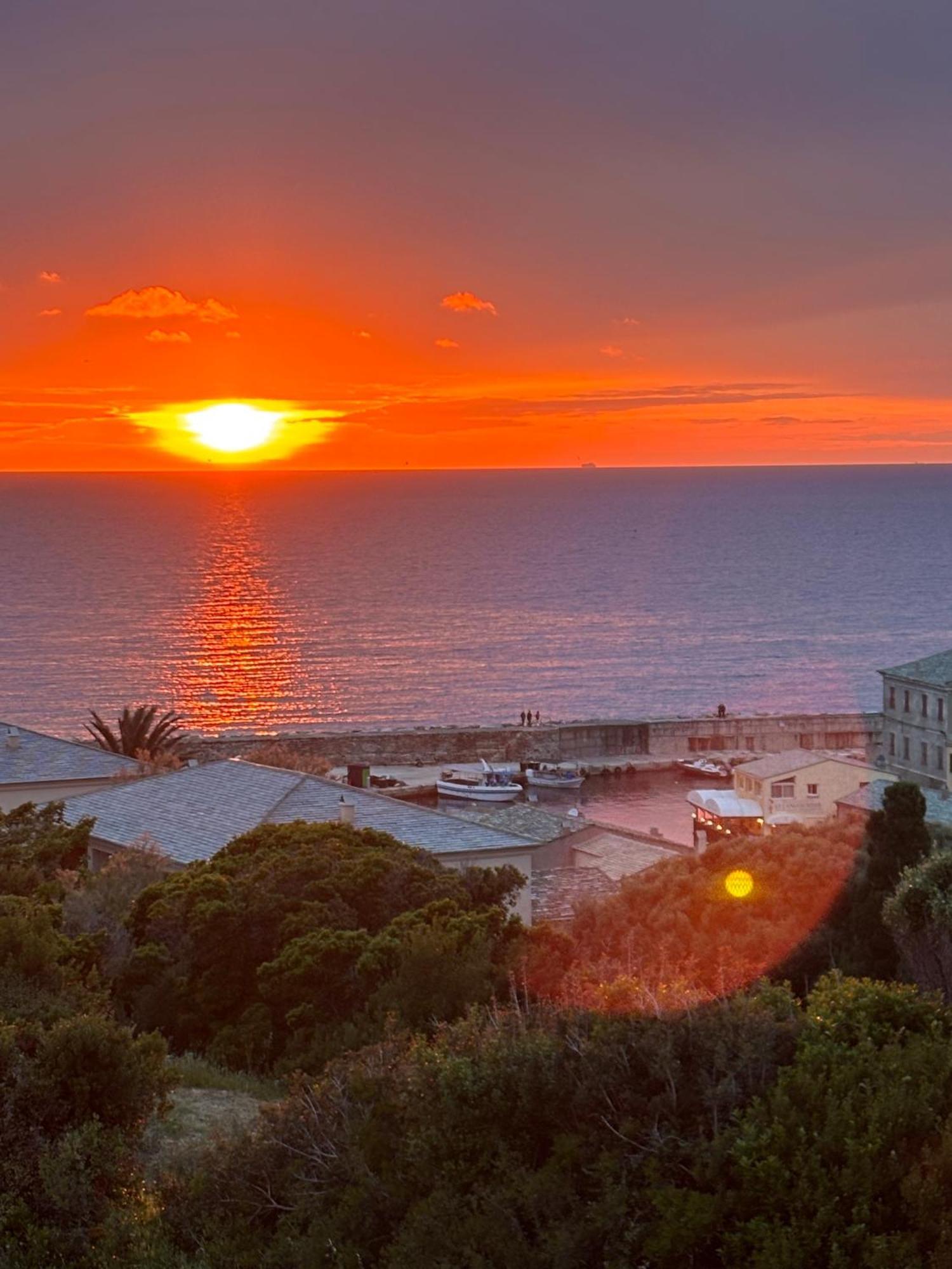 La Giraglia Villa Centuri Luaran gambar